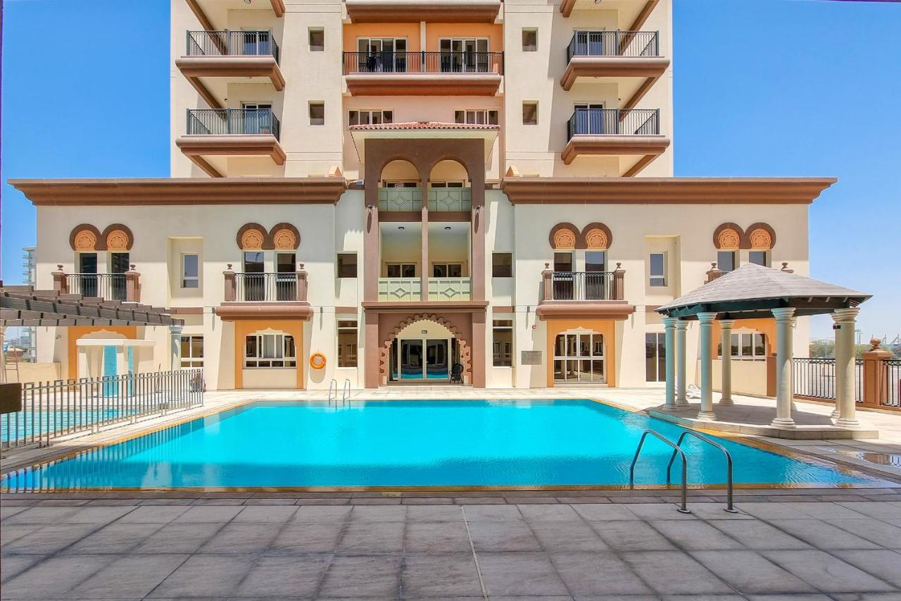 Alh Vacay - Spacious And Homey 2 Bedrooms In Sports City Dubai Eksteriør billede